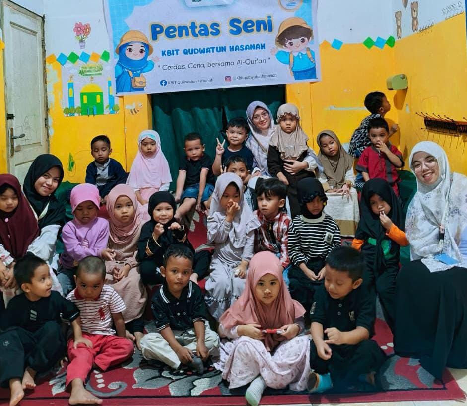 Pentas Seni KBIT Qudwatun Hasanah Latih Percaya Diri Anak Sejak Dini