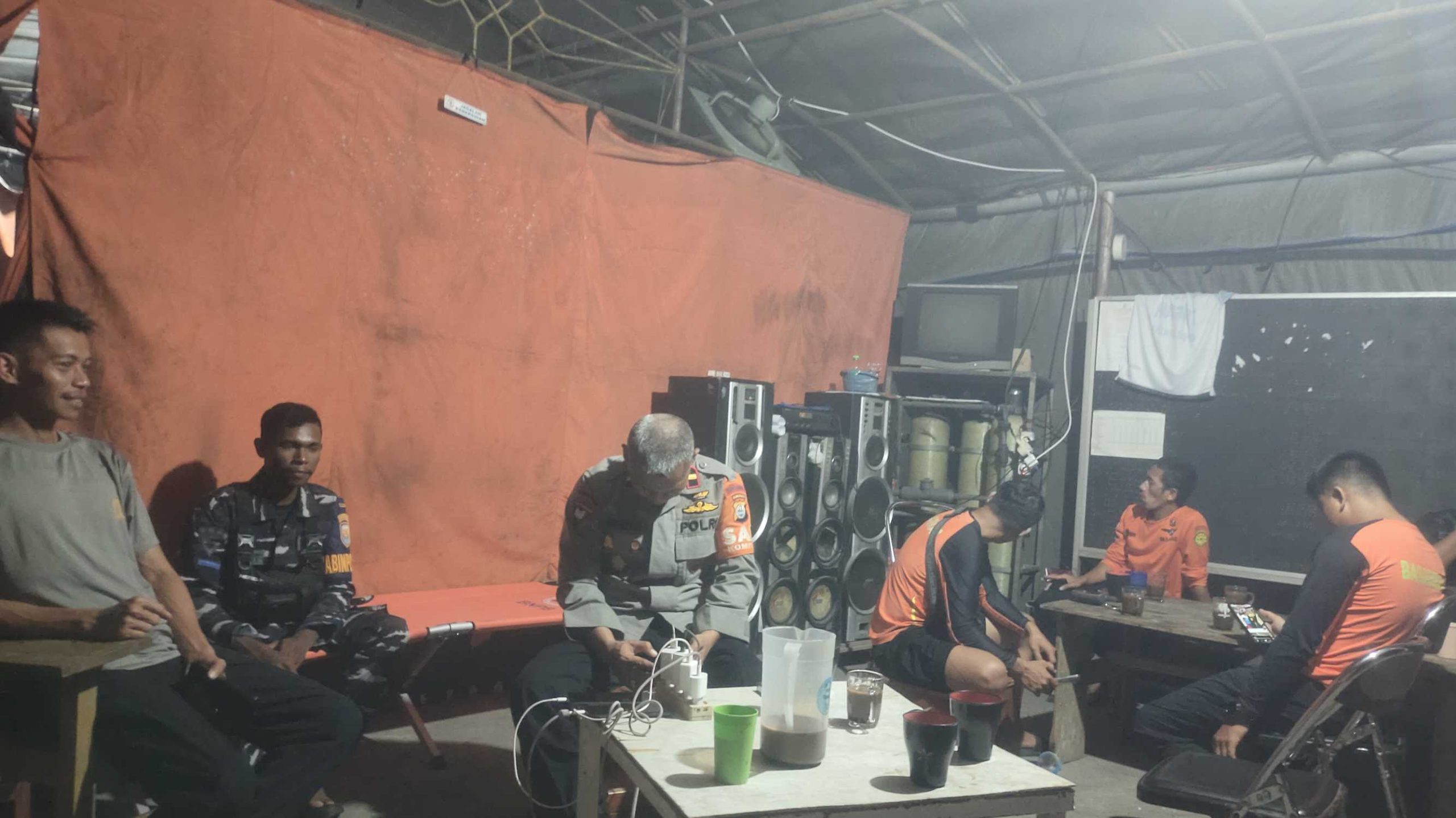 Perkuat Pencarian Aidil di Perairan Sinjai, Batalyon C Pelopor Brimob Bone Terjunkan Tim Penyelam Ahli