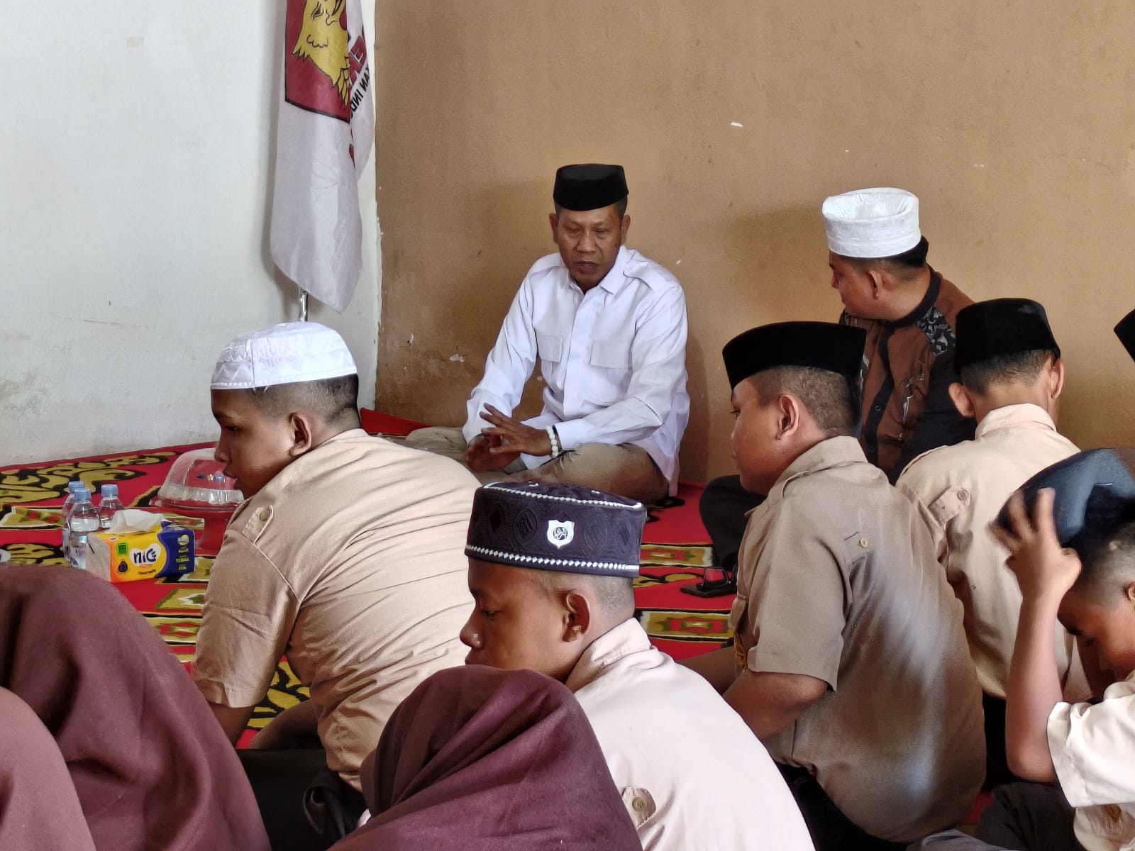 Wujud Syukur, Fachriandi Matoa Pimpin Gerindra Sinjai Berbagi Kebahagiaan di HUT ke-18