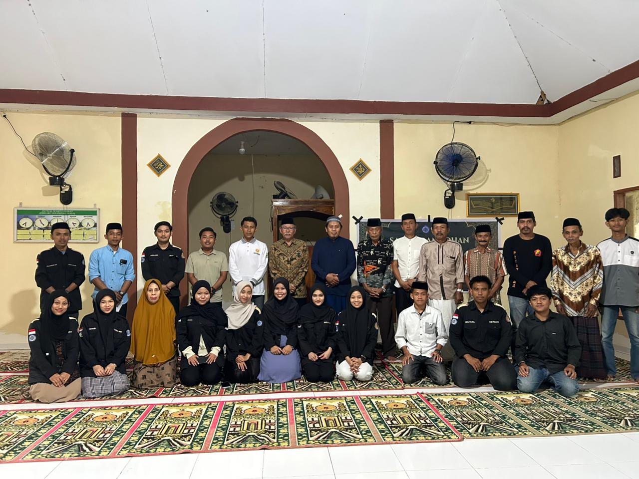 Himaprodi BPI UIAD Sinjai Gandeng Baznas Gelar Penyuluhan Zakat di Gareccing