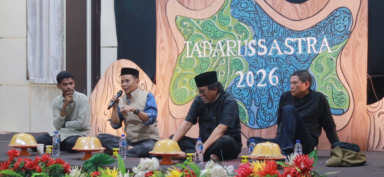 Tadarus Sastra Bahas “Konspirasa di Titik ب”, Hadirkan Dialog Filsafat, Sejarah, dan Kritik Sosial