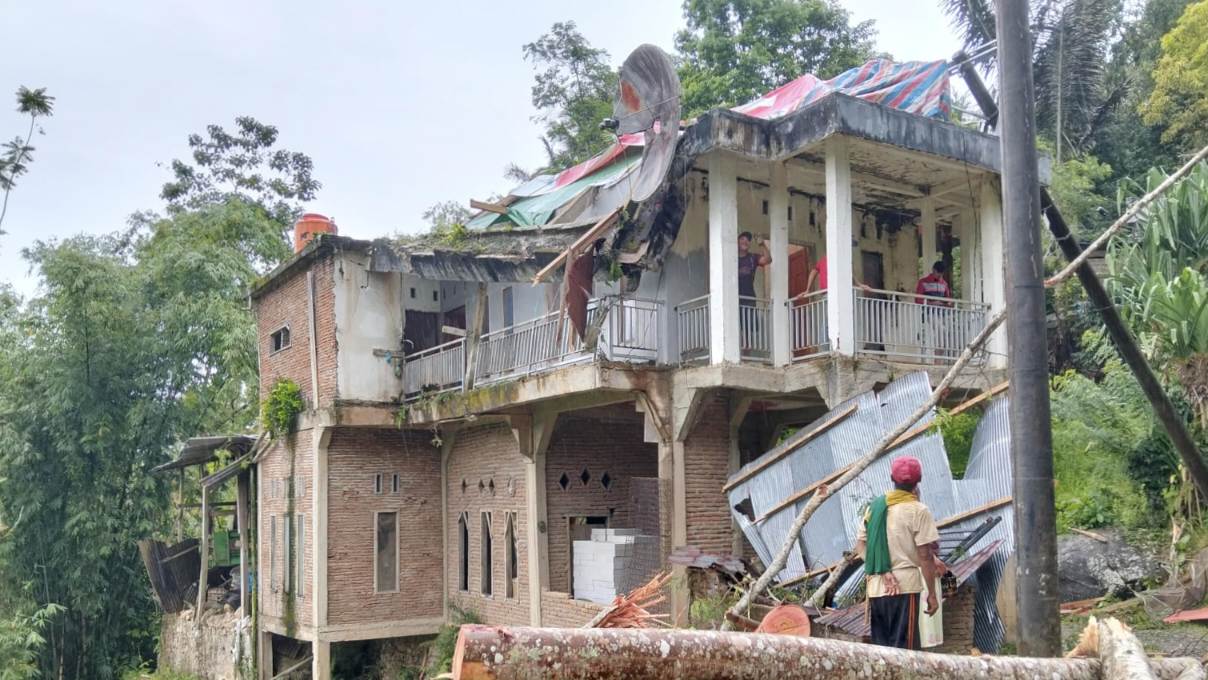 Sinjai Diterjang 33 Bencana di Awal Tahun, 42 Rumah Warga Rusak