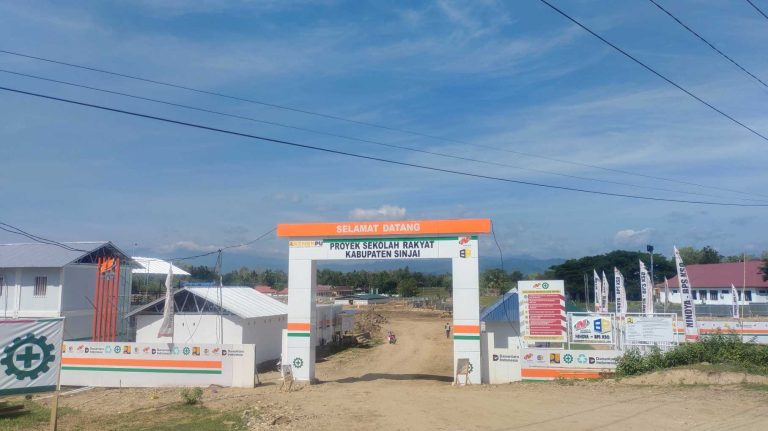 Serbu Sinjai, 500 Pekerja Asal Jawa di Proyek Sekolah Rakyat Kini Huni Masjid Islamic Center