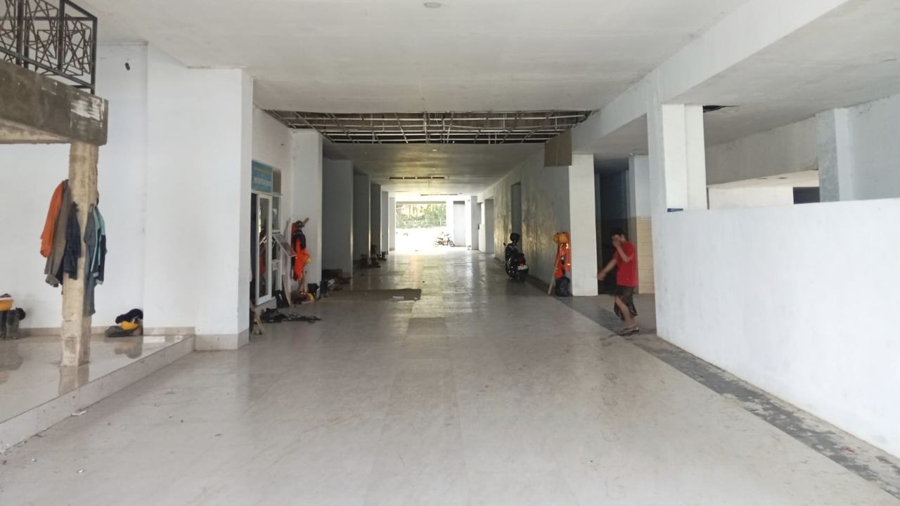 Warga Minta Kontraktor Sekolah Rakyat di Sinjai Sediakan Mes Pekerja Ini Masjid Bukan Kos