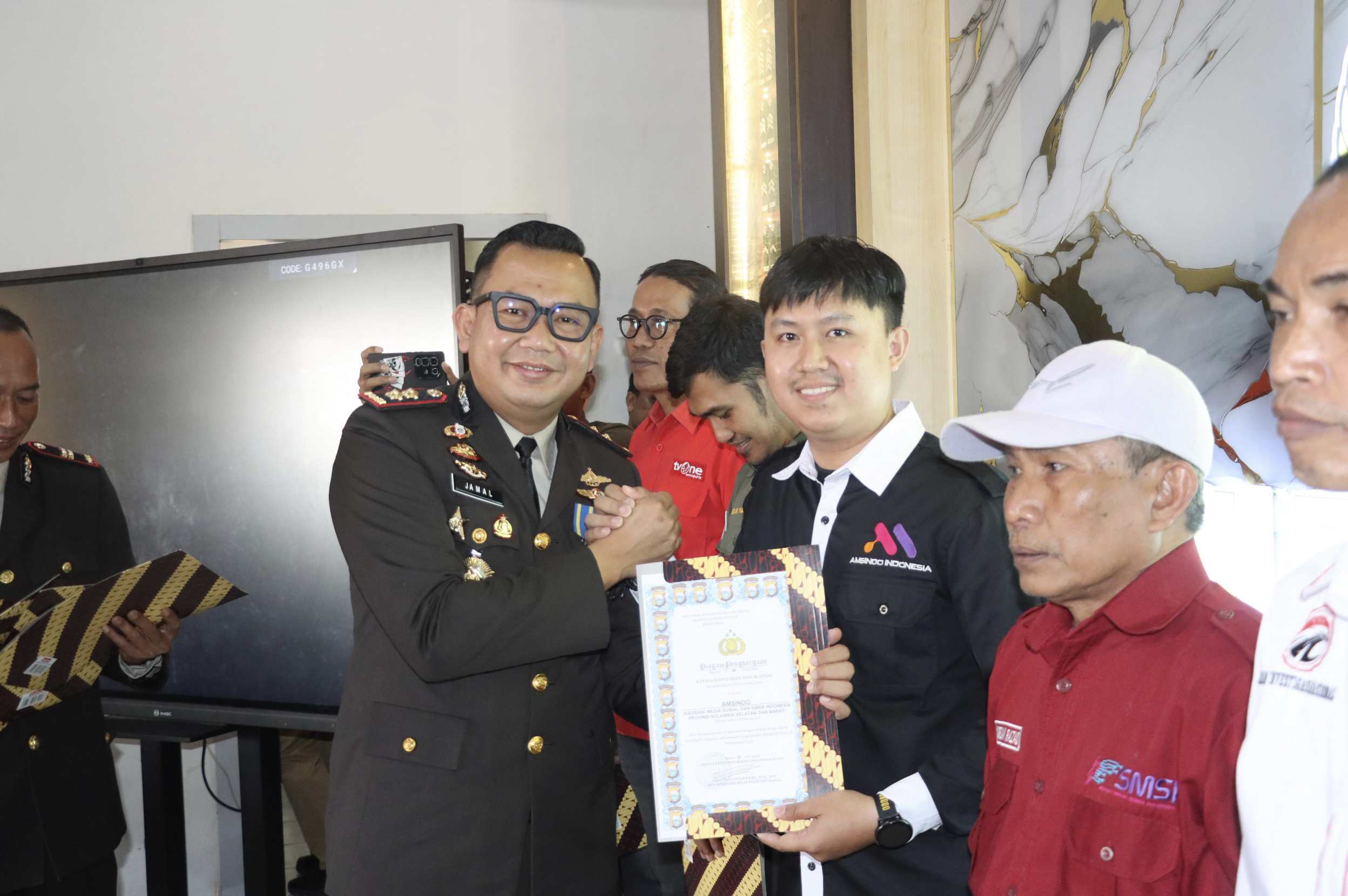 Hari Bhayangkara ke-80, AMSINDO Sulselbar Raih Penghargaan dari Polres Sinjai