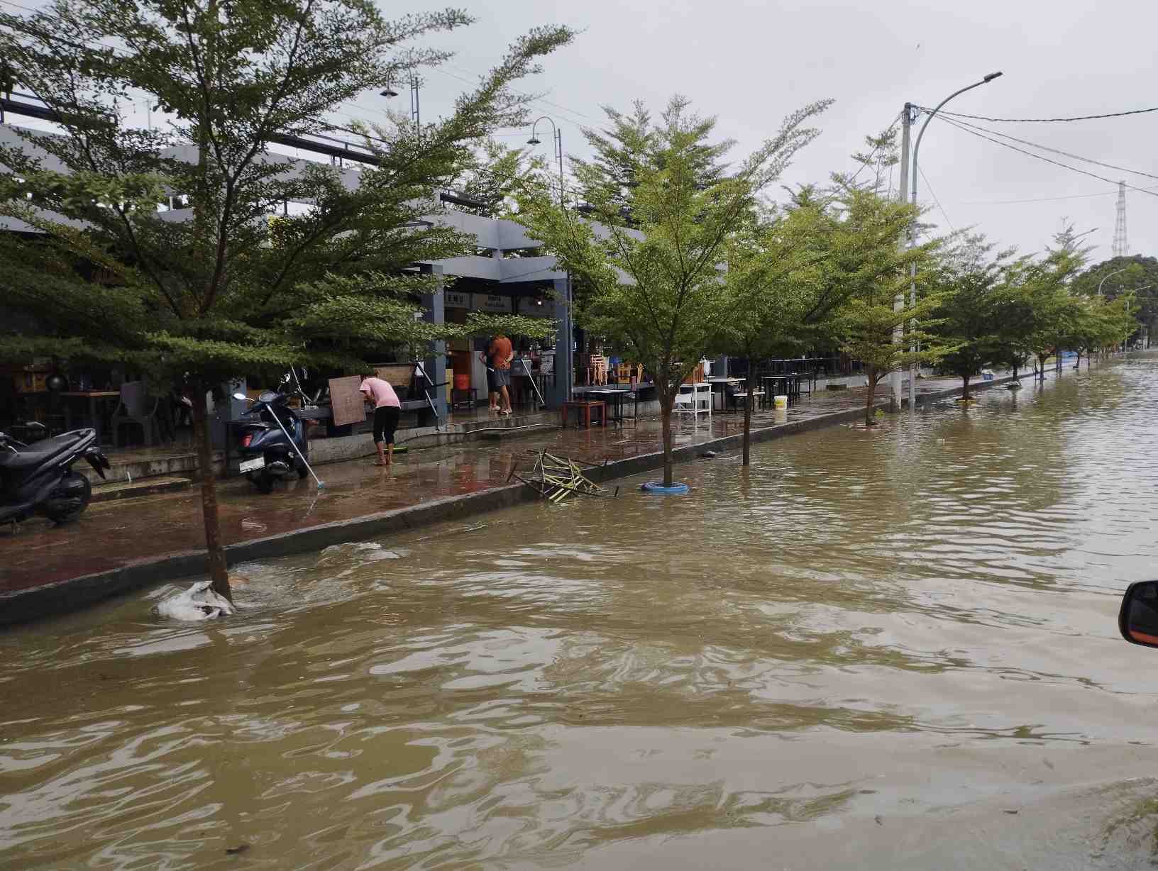 Ketua DPRD Sinjai Desak Pemkab Percepat Pembangunan Embung dan Kolam Retensi untuk Atasi Banjir