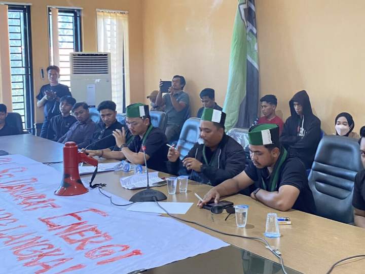 HMI Sinjai Ultimatum DPRD: Dua Pekan Tuntaskan Kelangkaan BBM dan LPG 3 Kg, Jika Gagal Aksi Lebih Besar Menanti