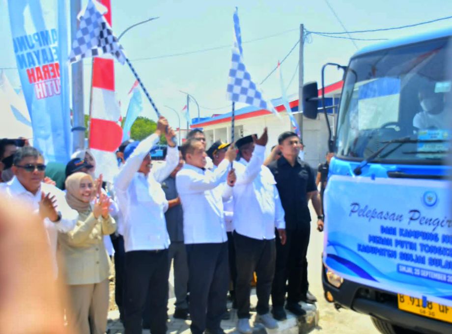 Dari Sinjai ke Jakarta, 13 Ton Tuna Dilepas Menteri KKP dari KNMP Tongke-Tongke