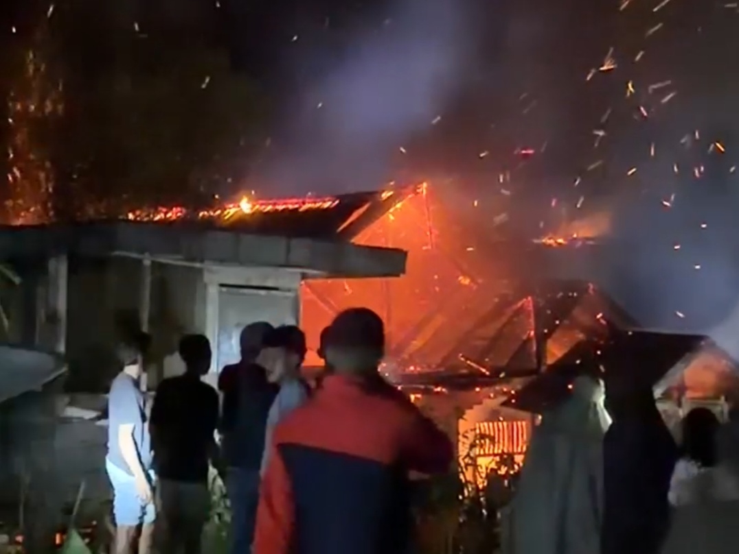 Rumah Warga di Sinjai Barat Terbakar, Kerugian Ditaksir Rp100 Juta